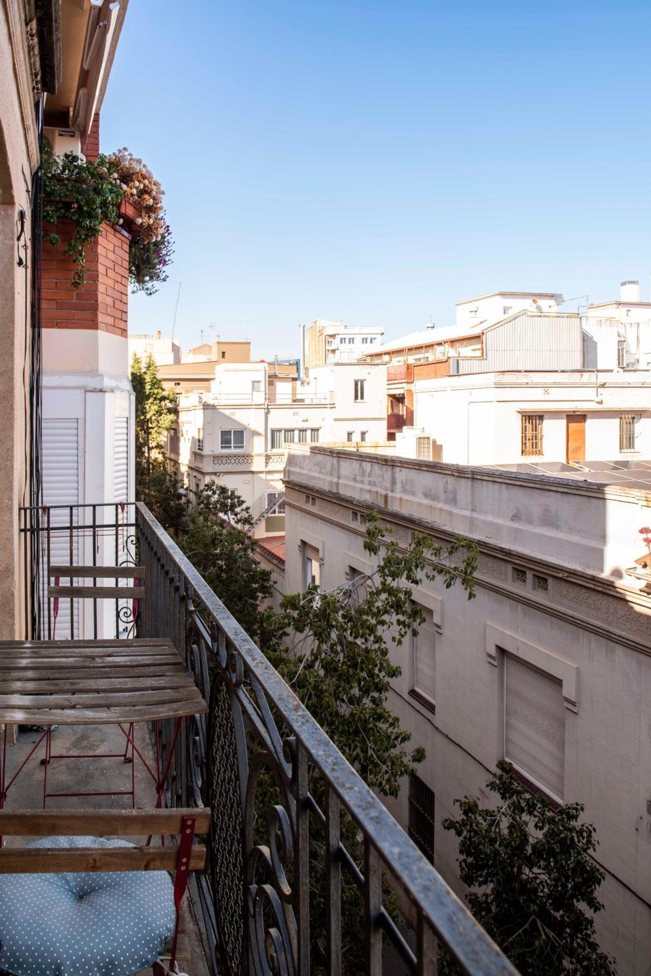 Enchanting 2 Bedroom Flat With Terrace Near Placa Espanya Barcelona Bagian luar foto